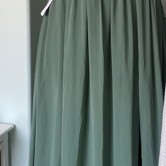 Azazie bridesmaid dress colour ‘ eucalyptus’ - Picture 2 of 6